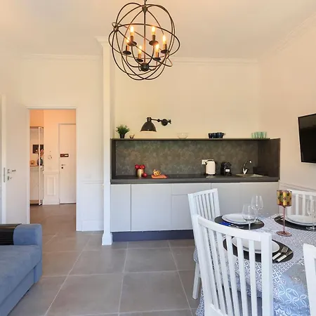 Apartment Cloe Lesa